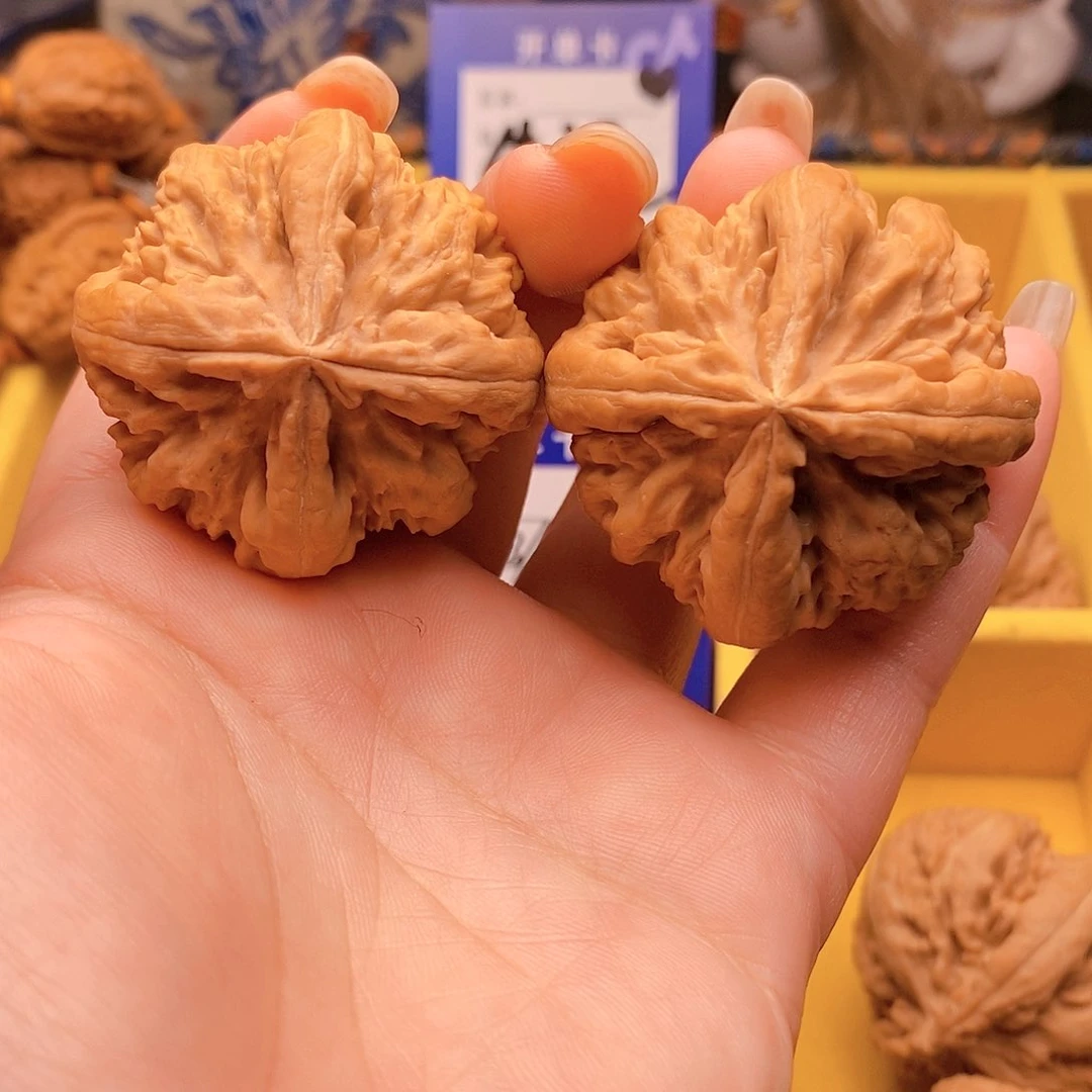 【闪购商品】文玩核桃把件文玩核桃把件