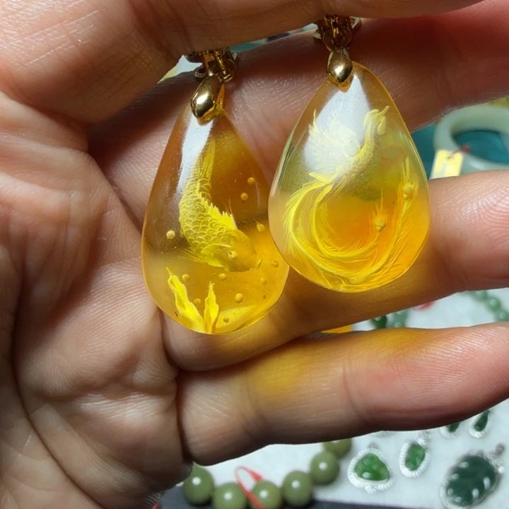 琥珀未镶嵌颈饰吊坠