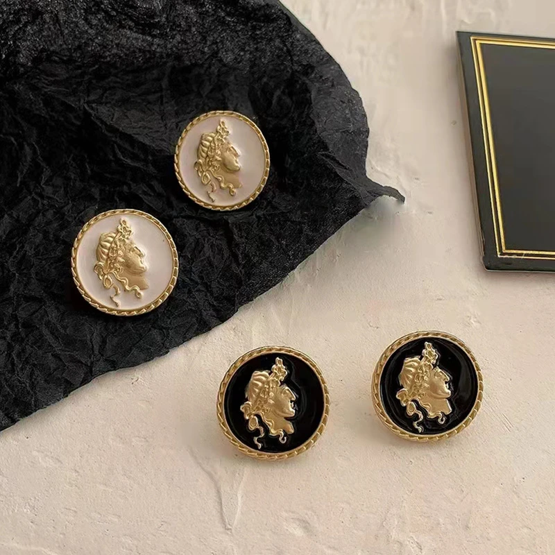 足银玻璃耳饰 复古摩登浮雕头像耳钉法式摩登个性港风硬币耳环