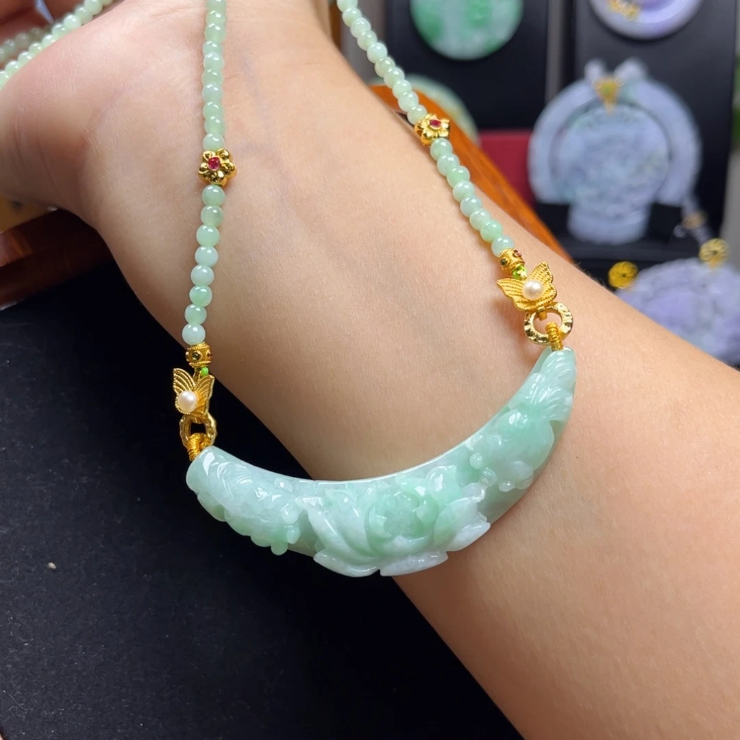 颈饰未镶嵌翡翠锦鲤