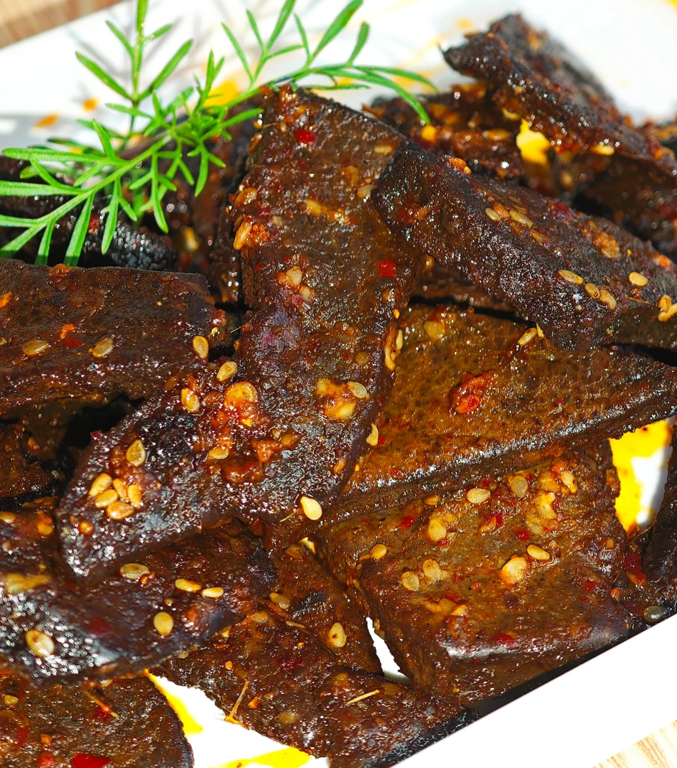 湖南特色香辣猪肝开袋即食猪肝零食夜宵零食猪肝香辣味袋装猪肝