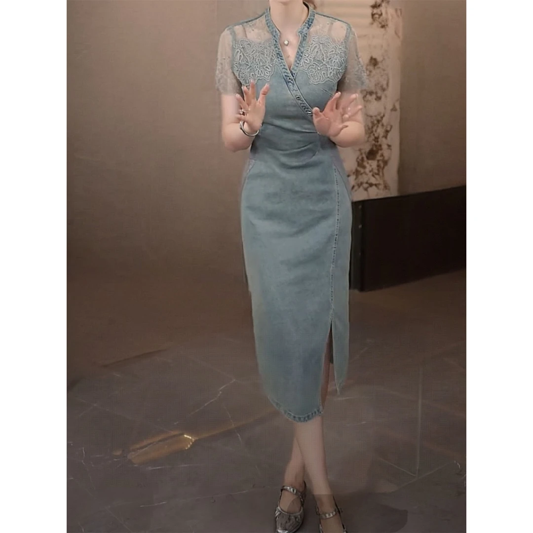 网红爆款复古气质时尚牛仔蕾丝拼接连衣裙女夏季短袖侧开叉收腰裙