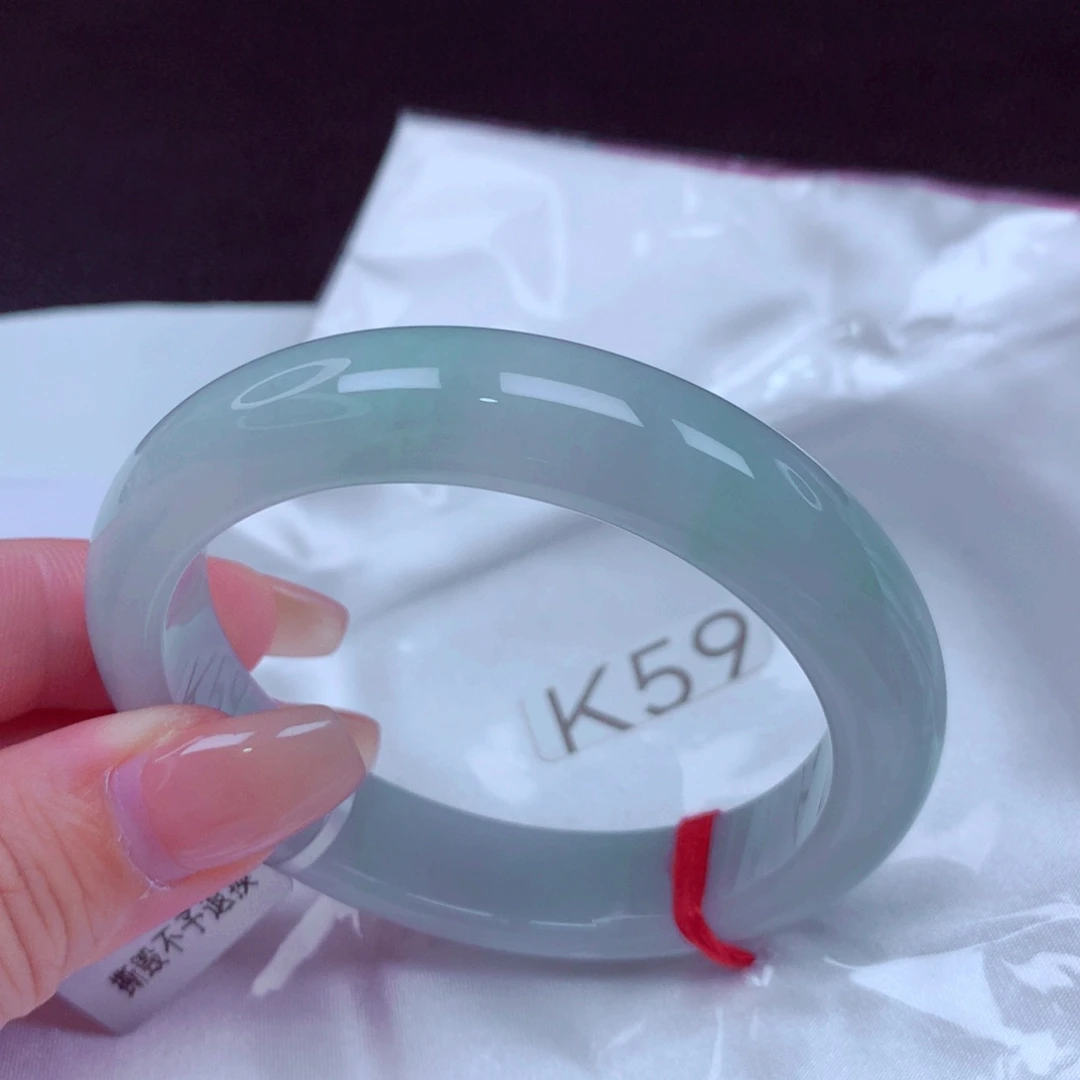 翡翠手镯未镶嵌手镯