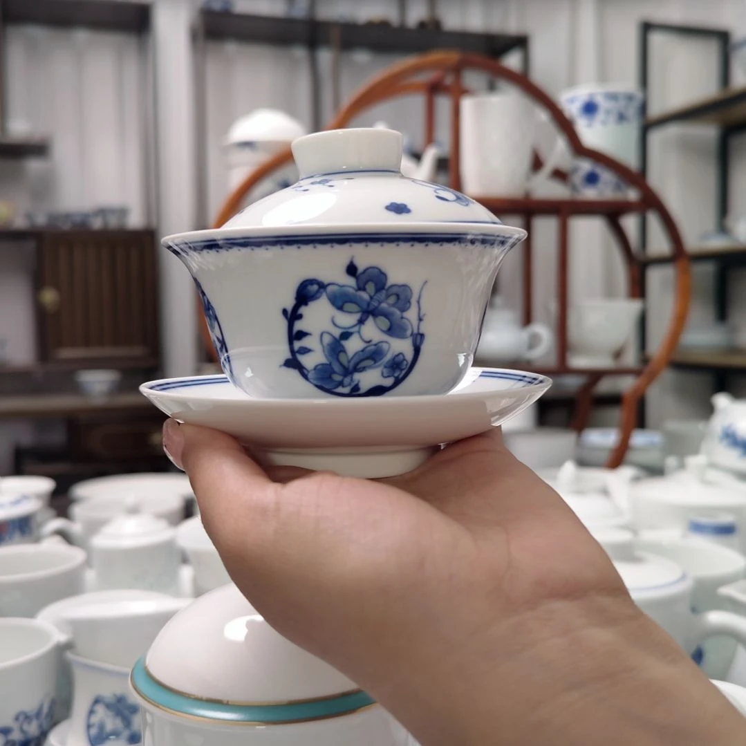 瓷蝶影三才盖碗一套手绘