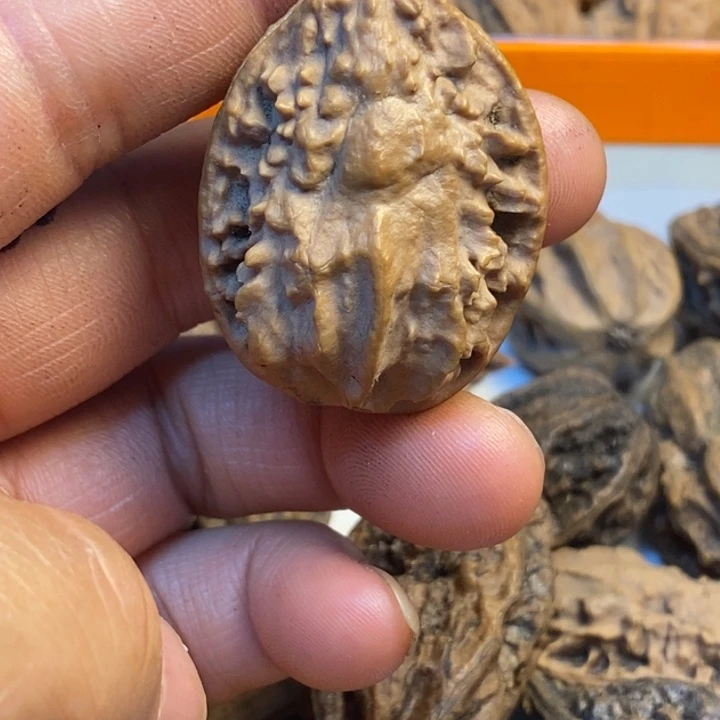 文玩核桃吊坠娜姐113