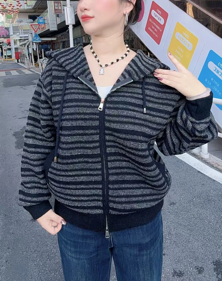 大娟25229冬季新款时尚条纹加厚双头拉链保暖外套女