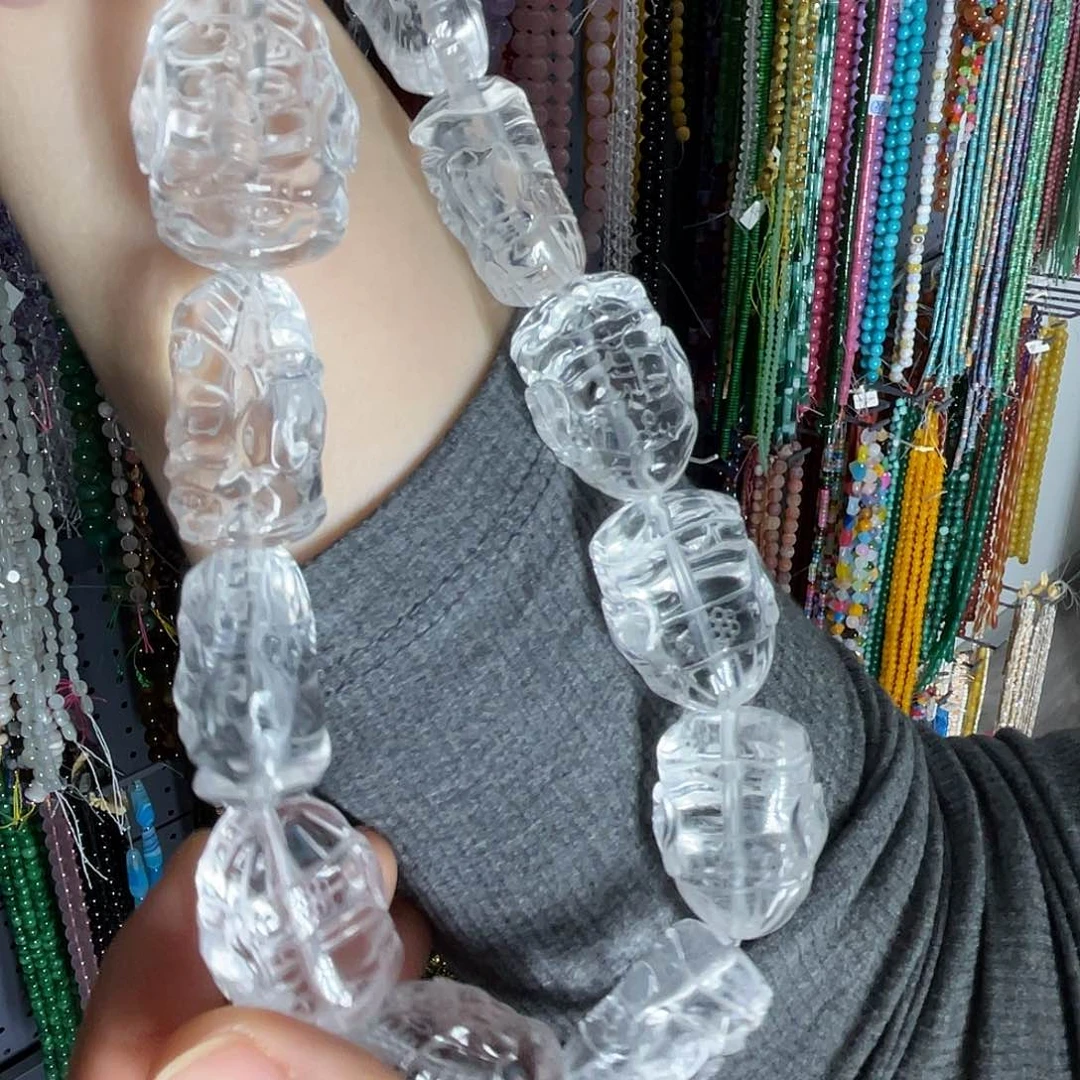 玛瑙/玉髓珠宝半成品未镶嵌白水象神雕刻件约22-29mm一颗