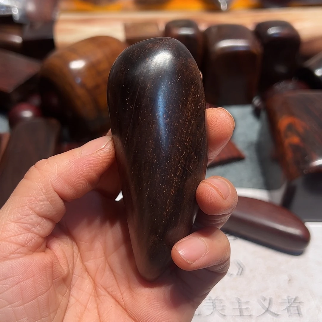 交趾黄檀（大红酸枝）老*翩