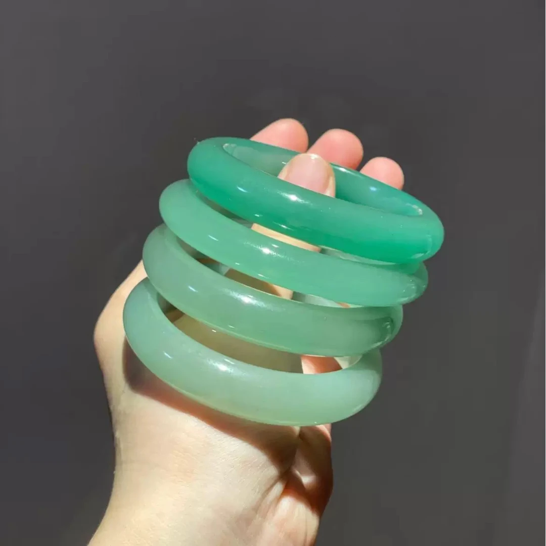 云南天然独龙玉满绿手镯