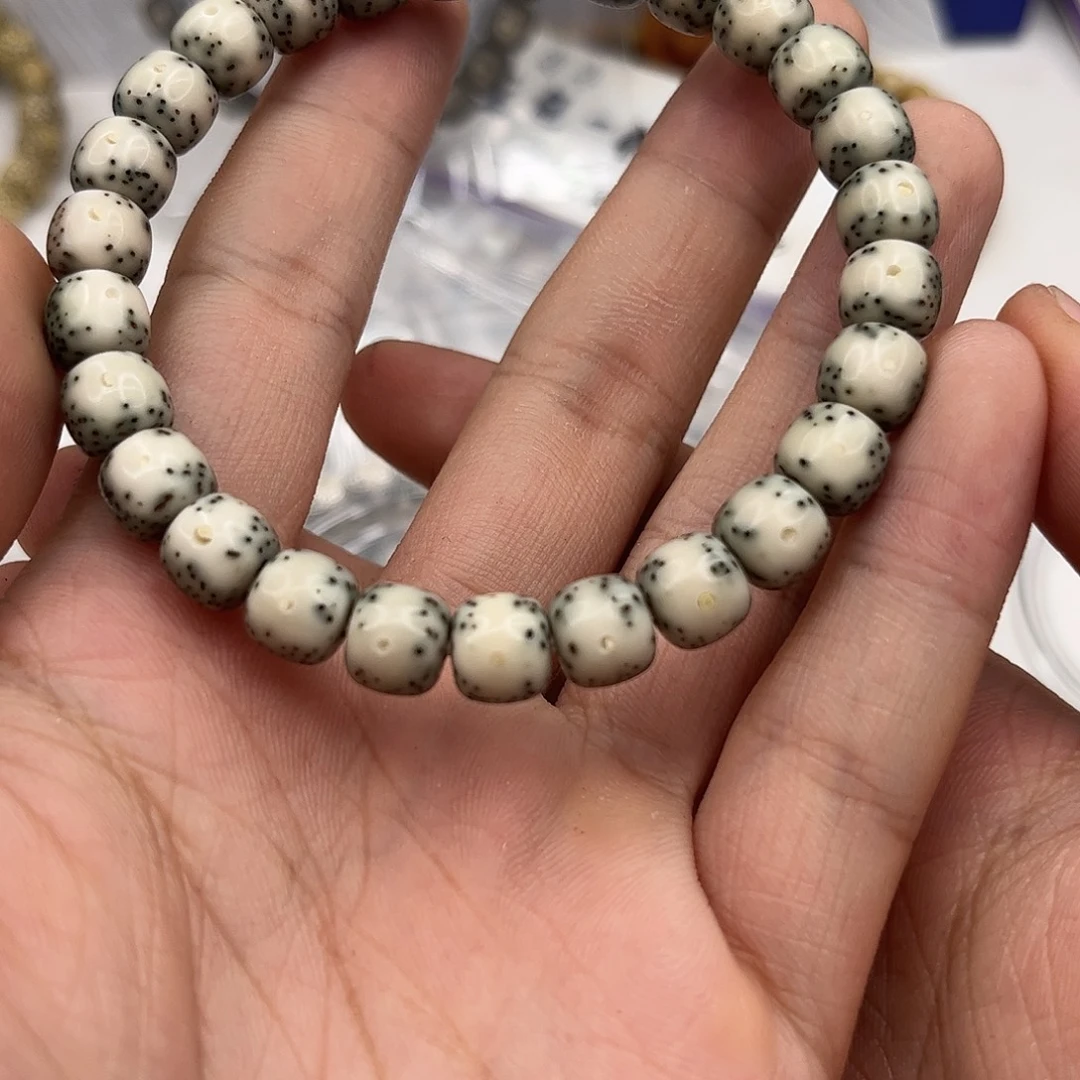 吊坠星月菩提428.8。