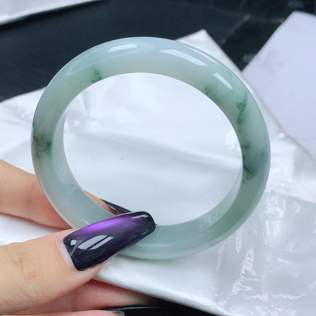 未镶嵌手镯翡翠翡翠54.0胶润细腻飘绿花正圈