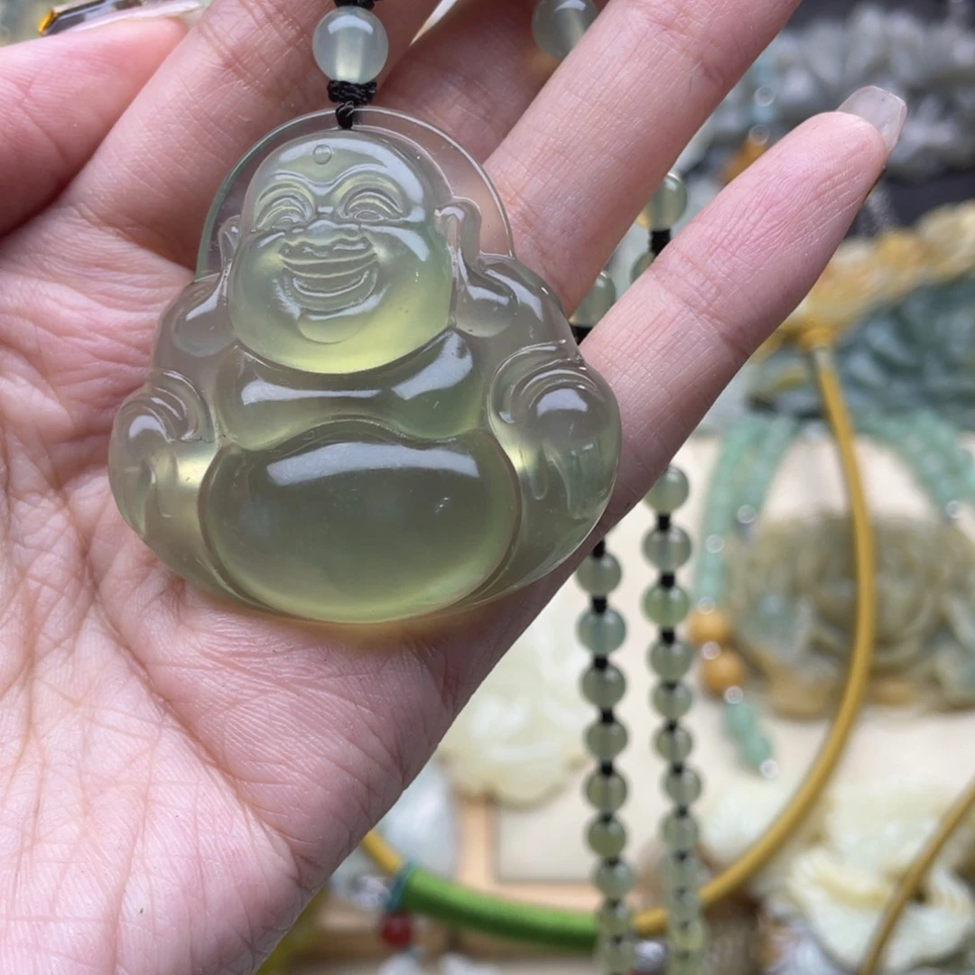 蛇纹石玉颈饰未镶嵌