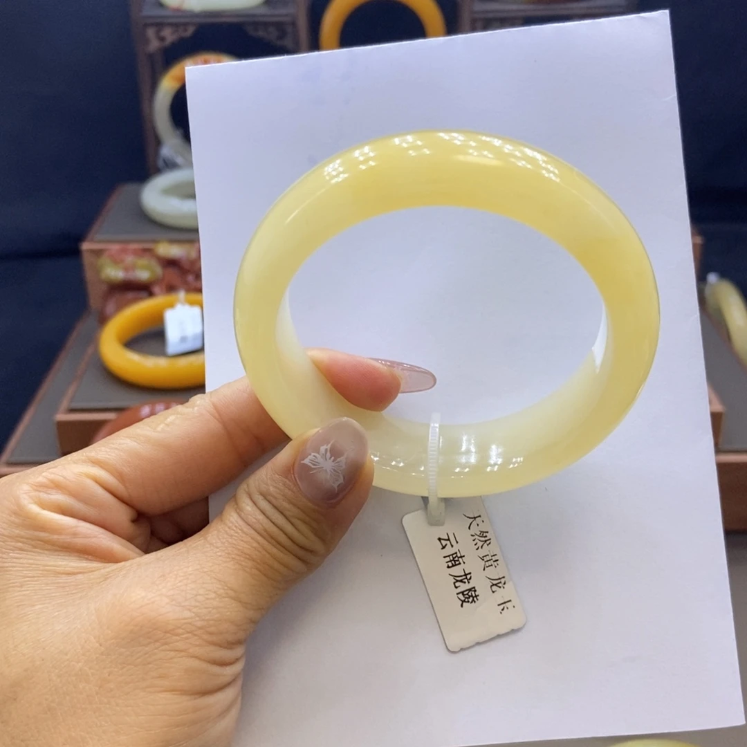 石英质玉（黄龙玉）未镶嵌手镯阳阳