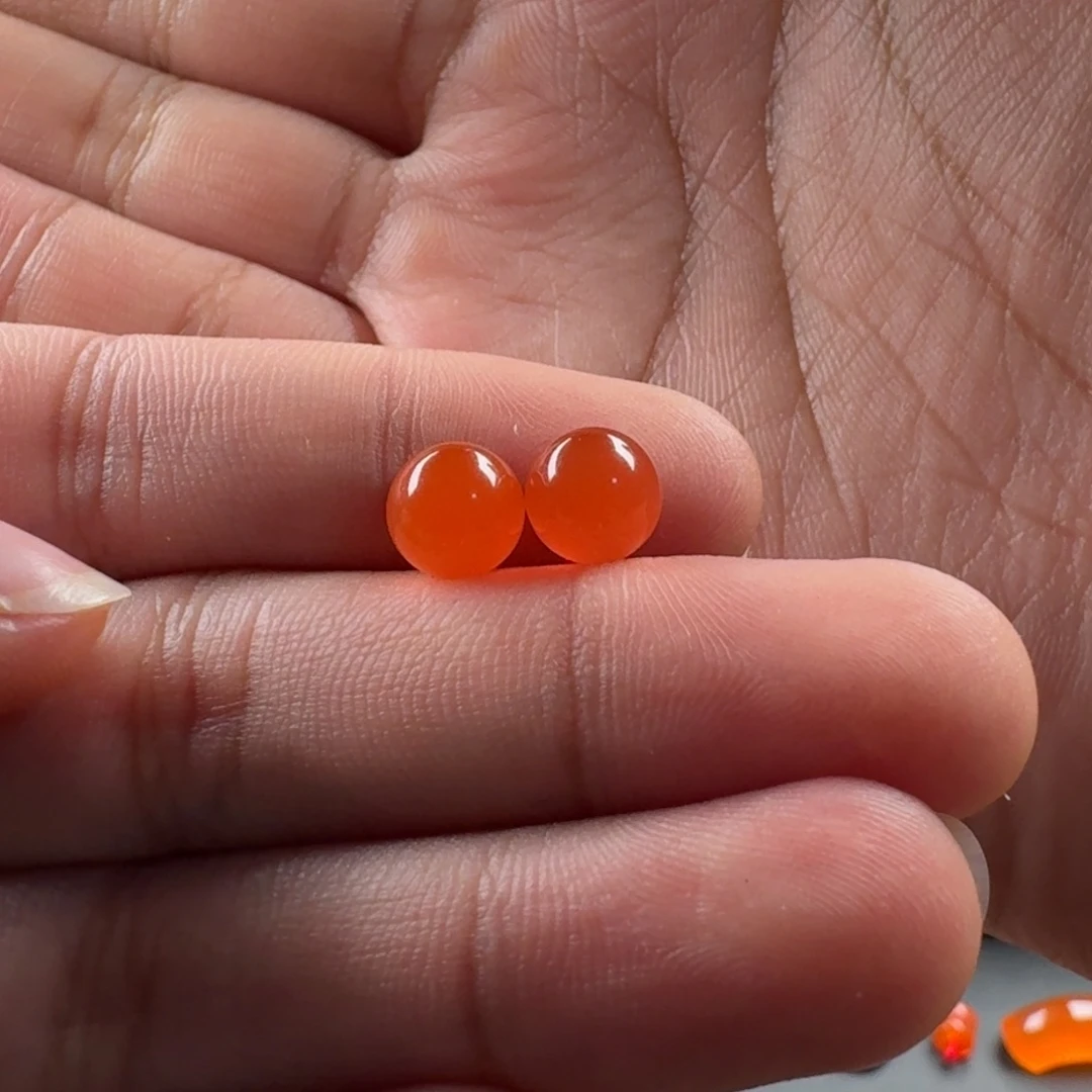 ****可南红玛瑙未镶嵌圆珠7.7mm