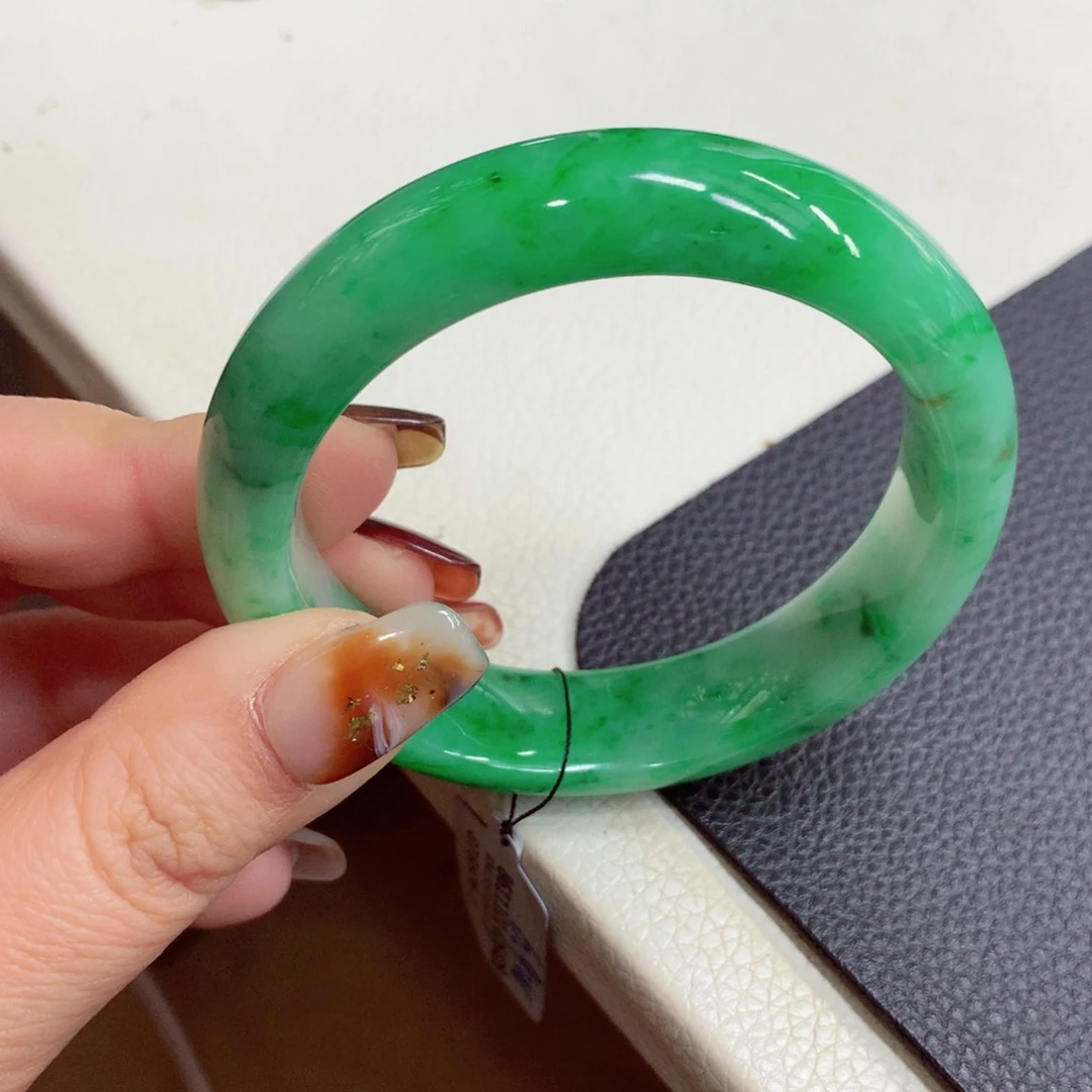 未镶嵌手镯翡翠缅甸
