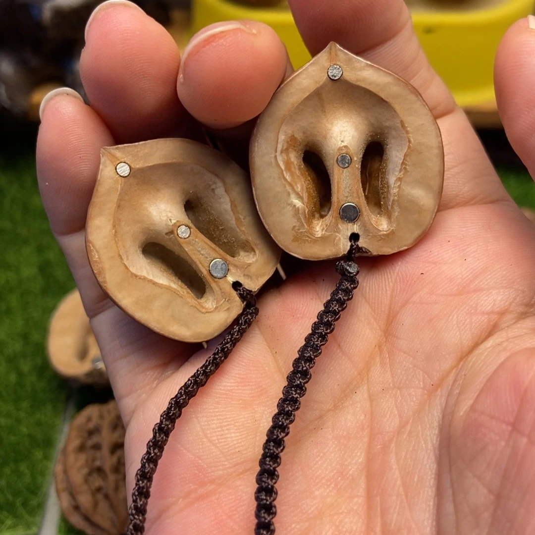 郭***子吊坠文玩核桃秋子