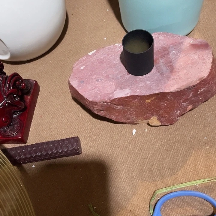 谷*?陶瓷花瓶部分（微瑕）
