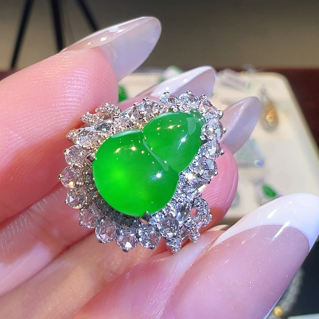 翡翠18K金镶嵌戒指翡翠