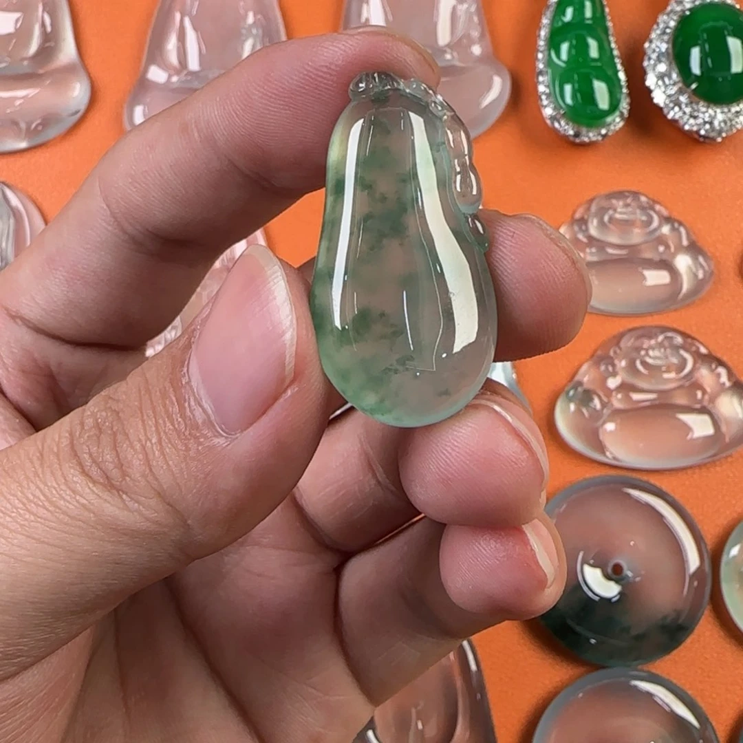 定制翡翠未镶嵌天然