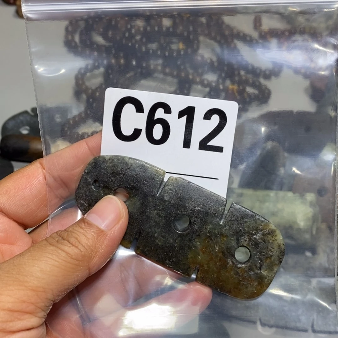 岫岩河磨玉（透闪石质玉）未镶嵌颈饰