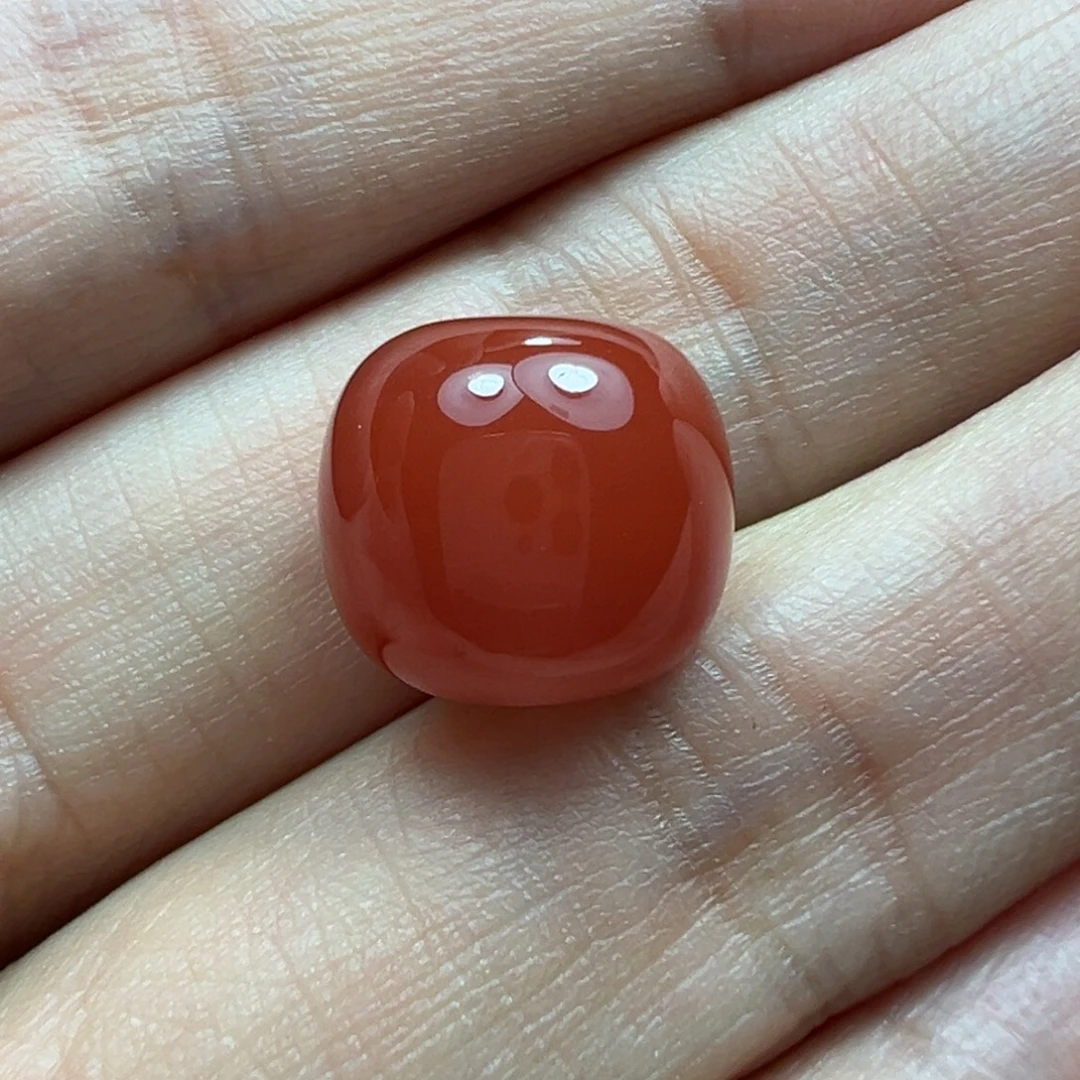 初***一南红玛瑙未镶嵌珠子