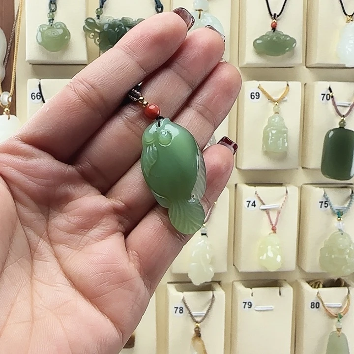 和田玉吊坠(不含链)未镶嵌张****.