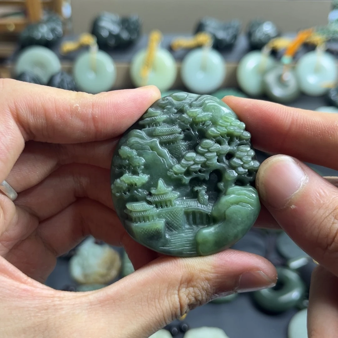 和田玉未镶嵌颈饰