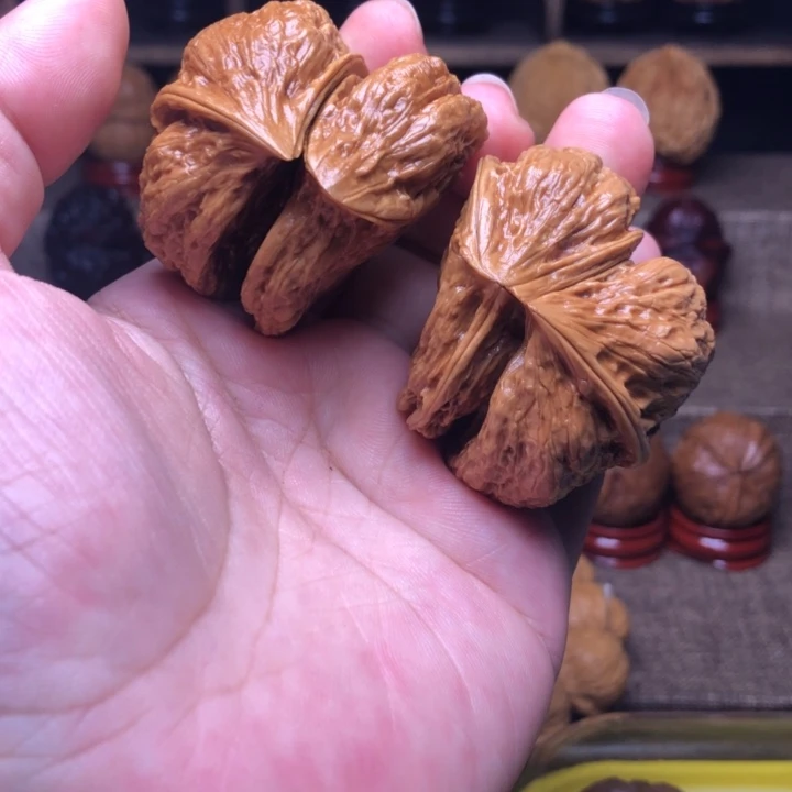 把件橄榄核39两连半壁