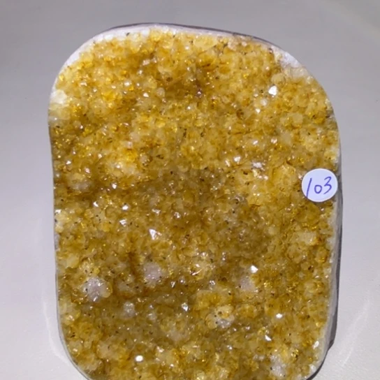 未镶嵌大型摆件（非配饰）黄晶