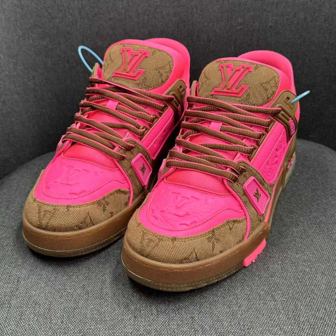 95新 LouisVuitton/路易威登 经典荧光粉巨人trainer奢鞋