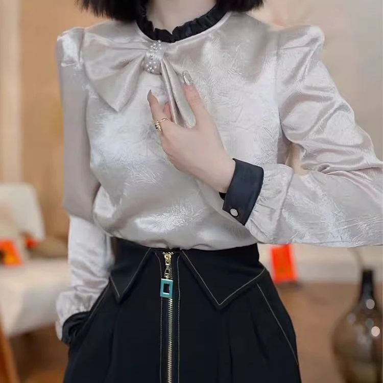 2025春季新款女神范高级感轻奢气质时尚洋气设计感百搭长袖衬衫潮