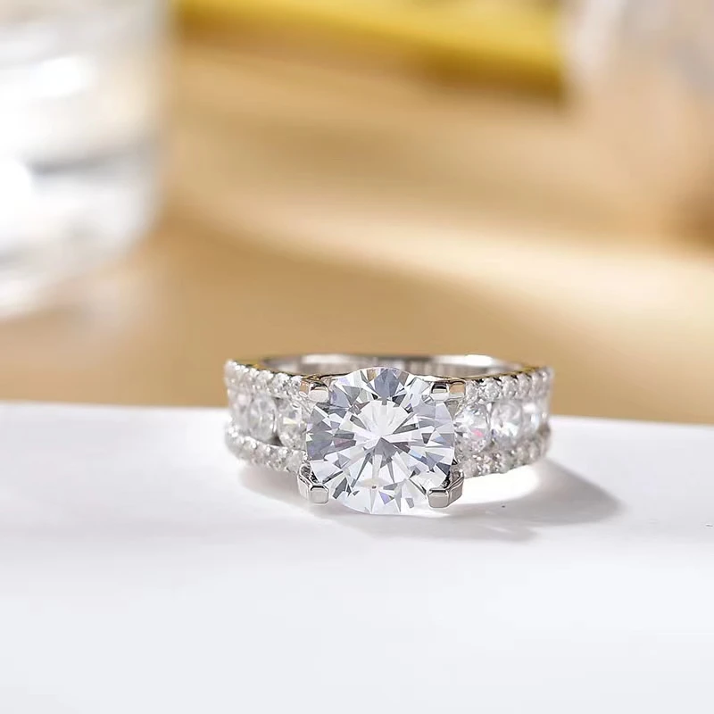 925银莫桑石戒指 【星光牛头】轻奢订婚结婚女款镶嵌