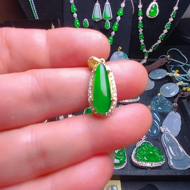 翡翠未镶嵌颈饰天然a货翡翠