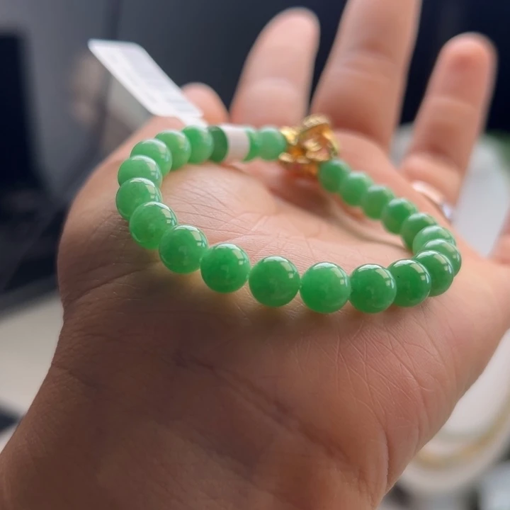 定制翡翠未镶嵌35卡7.5