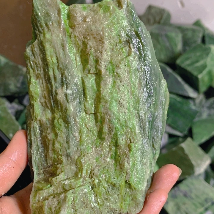 和田玉未镶嵌珠宝半成品