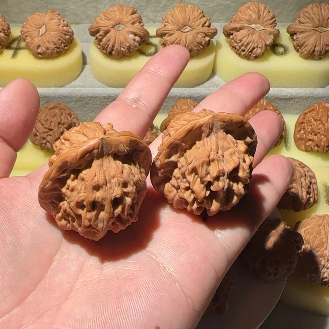 文玩核桃把件一代天地