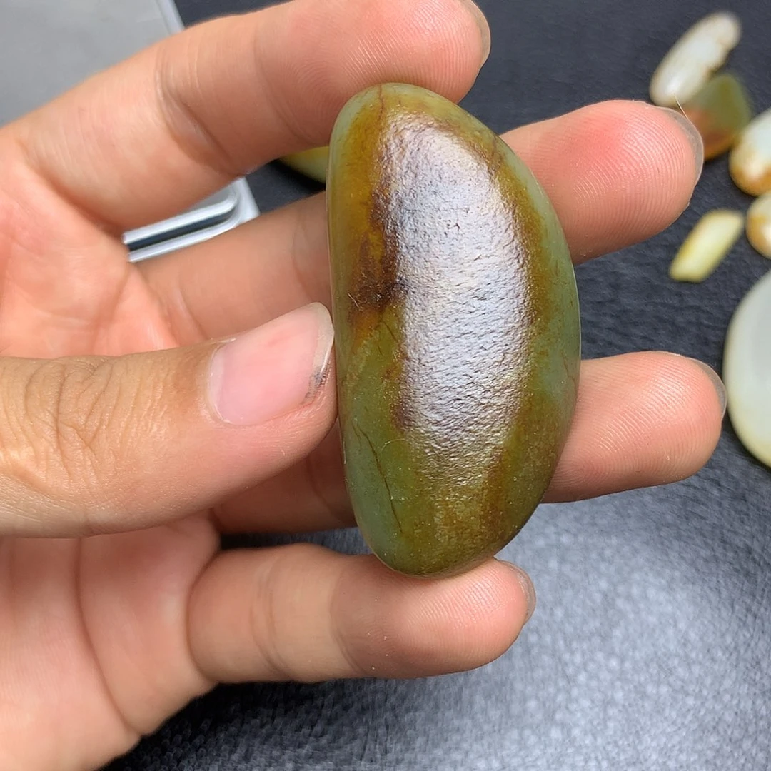和田玉未镶嵌摆件