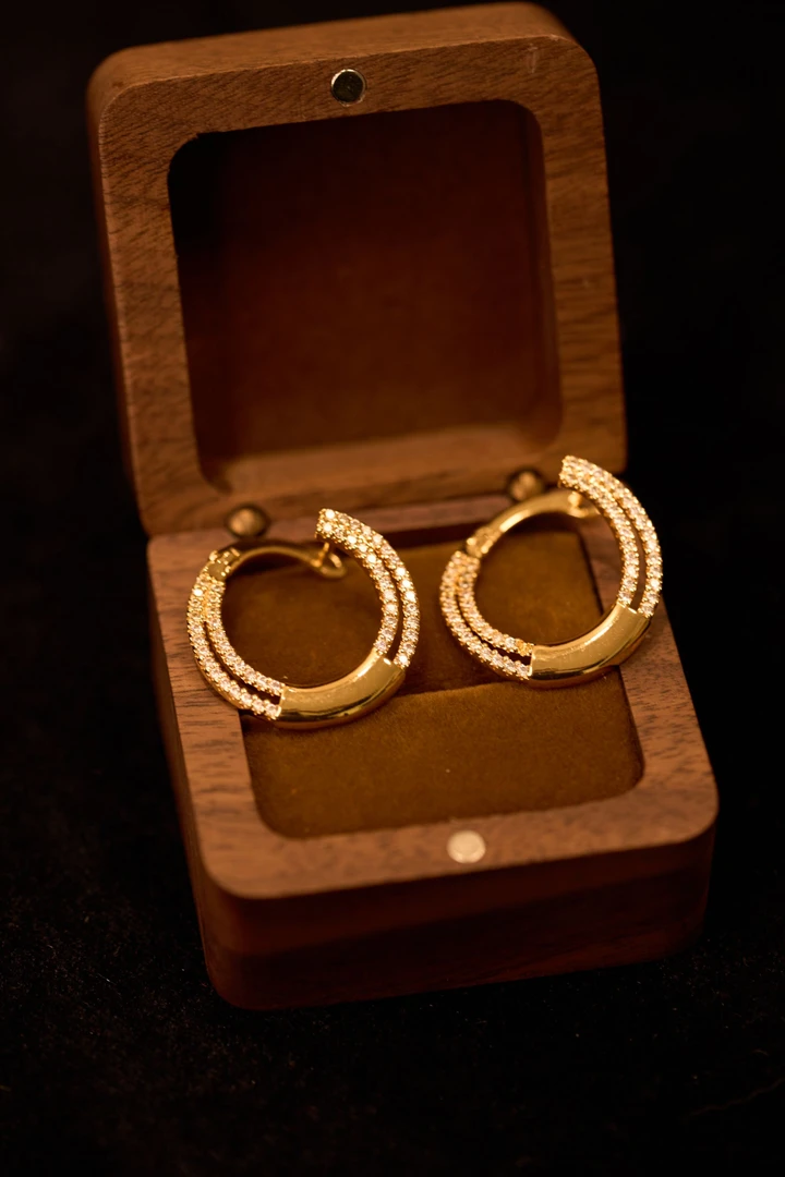 合金仿水晶耳饰 【法国设计师】 精致微镶耳环 半素圈耳饰