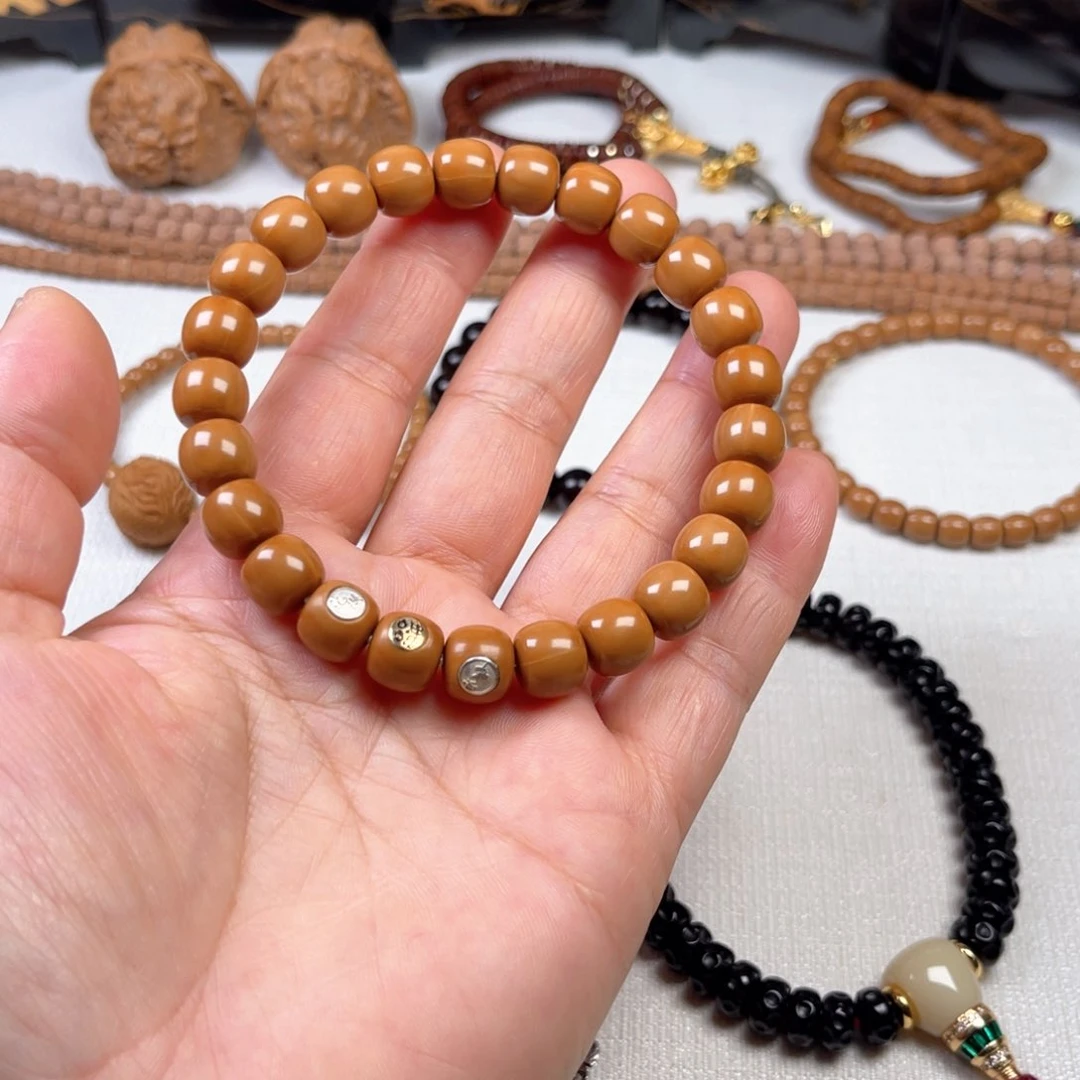 猴头核桃吊坠4667778899990