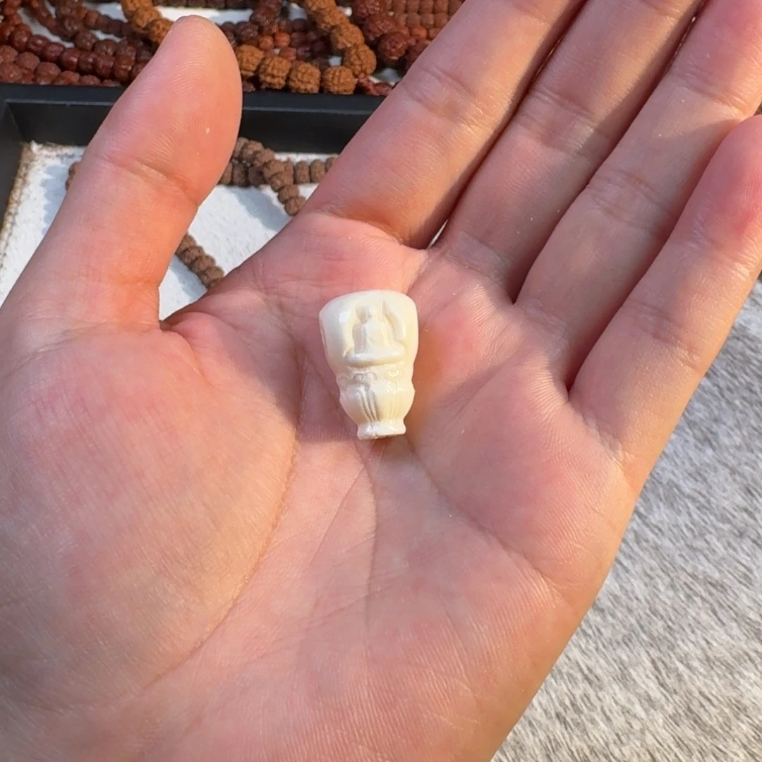 金刚菩提吊坠无相佛三通