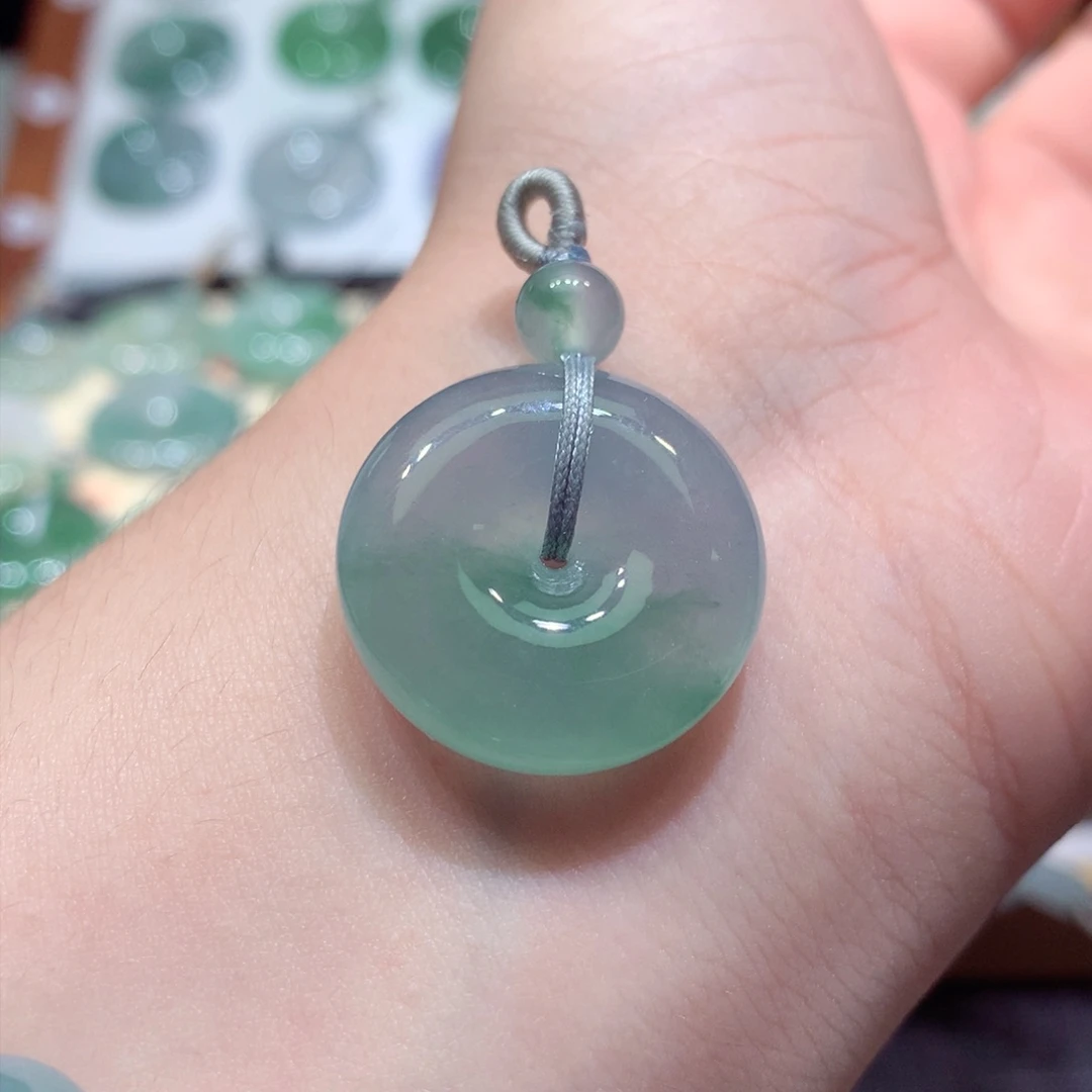 翡翠未镶嵌颈饰3