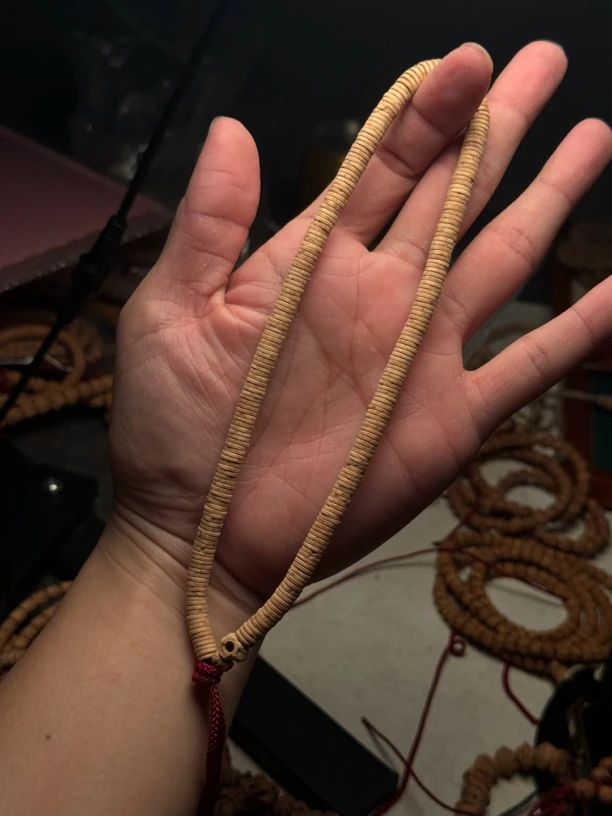 热振柏香籽超薄切禅意蝉翼手持