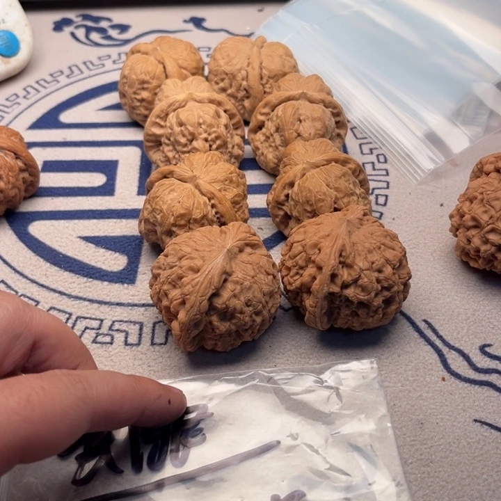 李***喜吊坠文玩核桃33号