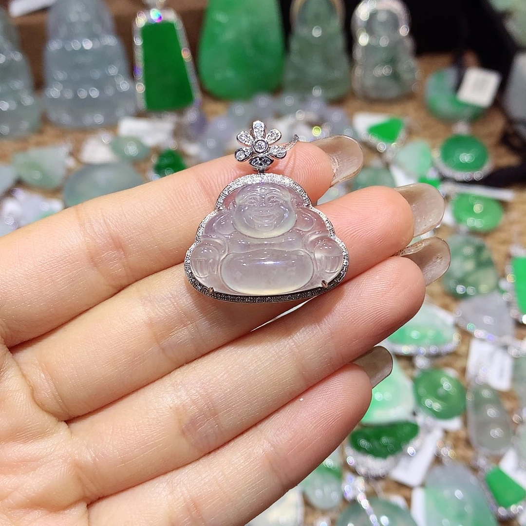 翡翠18K金镶嵌颈饰佛