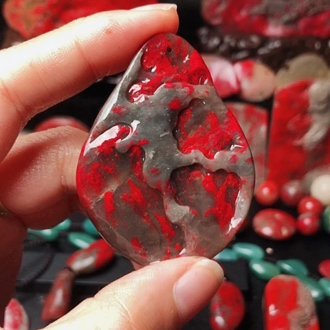 積***福昌化鸡血石昌化鸡血石挂件