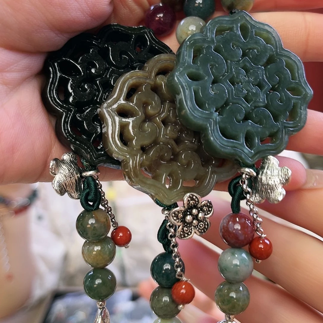 和田玉手链未镶嵌四方手牌发其一