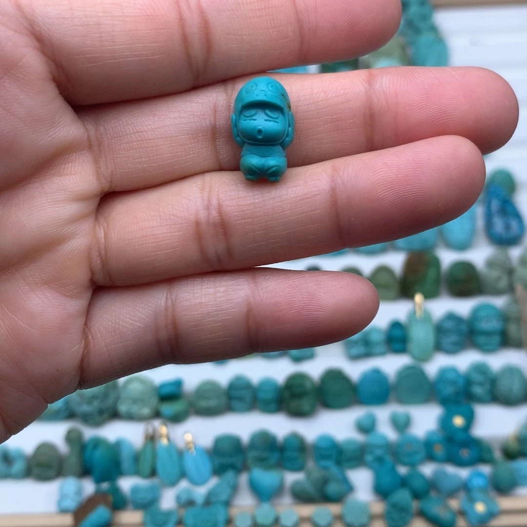 未镶嵌绿松石珠宝奇石