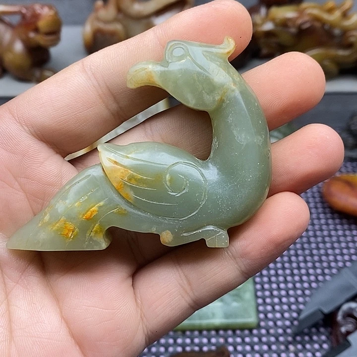 未镶嵌蛇纹石玉颈饰