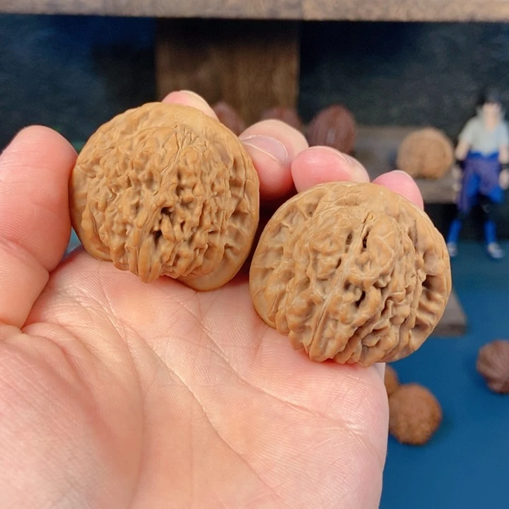 文玩核桃吊坠56¥¥山地楼