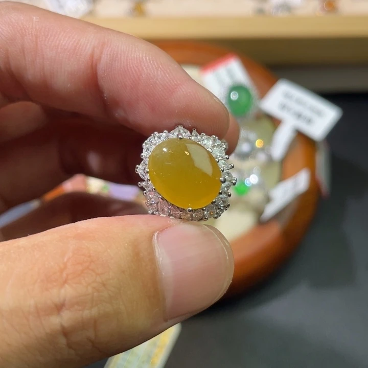 翡翠戒指未镶嵌猫**?戒指